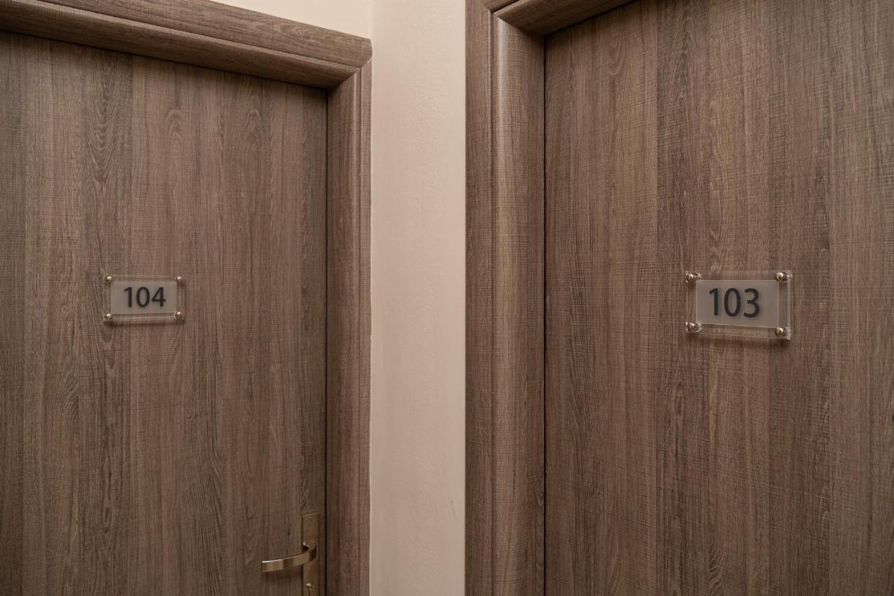 Olympic Hotel Míresz Kültér fotó
