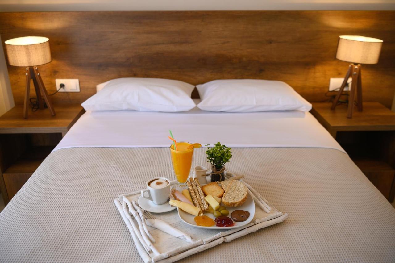 Olympic Hotel Míresz Kültér fotó